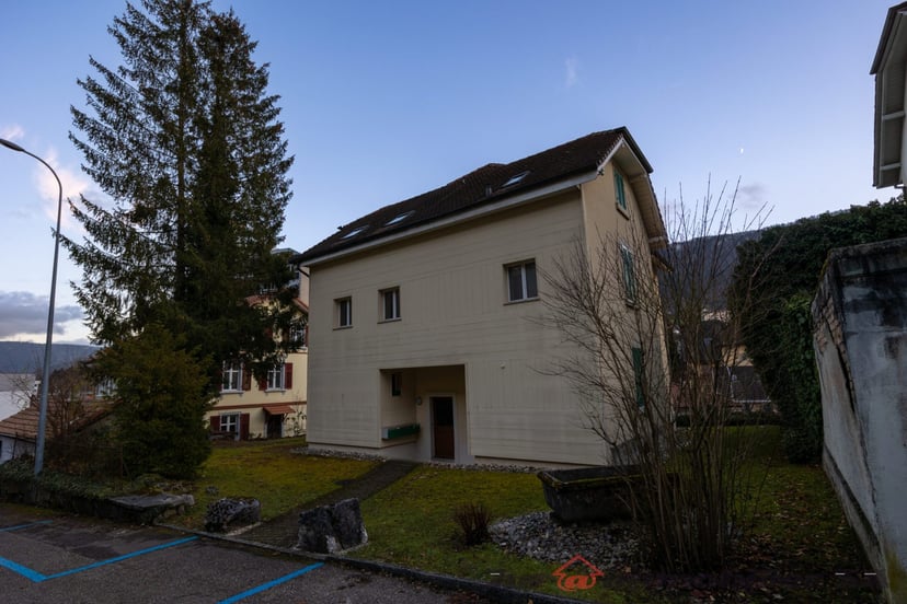 Immeuble de 4 appartements à vendre à Moutier - photo 3