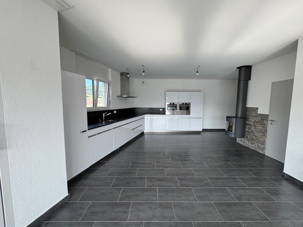 Delèmont – Appartement de 3.5 pieces en attique, atypique et rare - photo 1