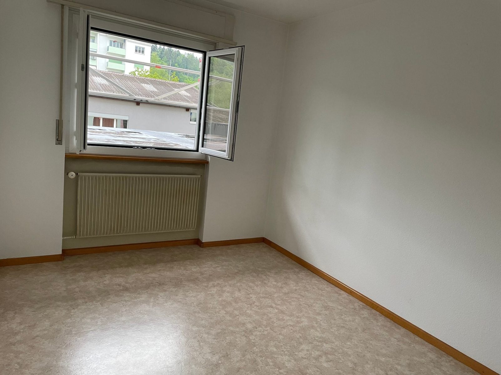 Appartement de 3.5 pièces au rez-de-chaussée - photo 5