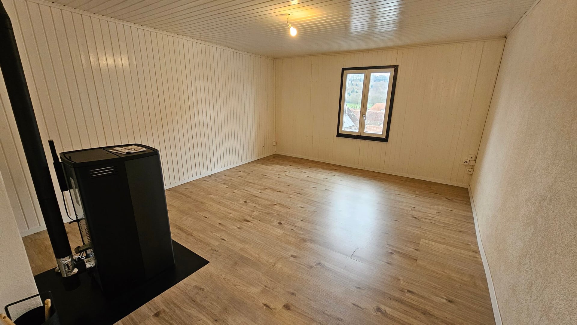 Appartement rénové de 2.5 pièces à louer à Courtemaîche - photo 4