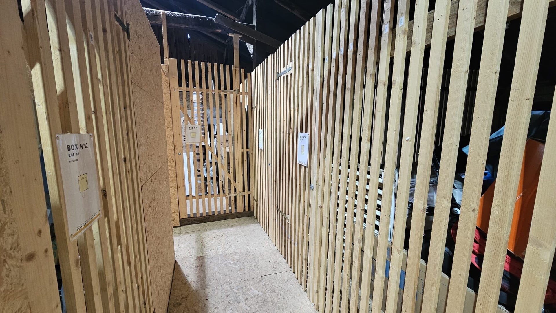 Plusieurs box / garde-meubles de 6.83 à 52.93 m2 dès CHF 80 à Movelier - photo 5