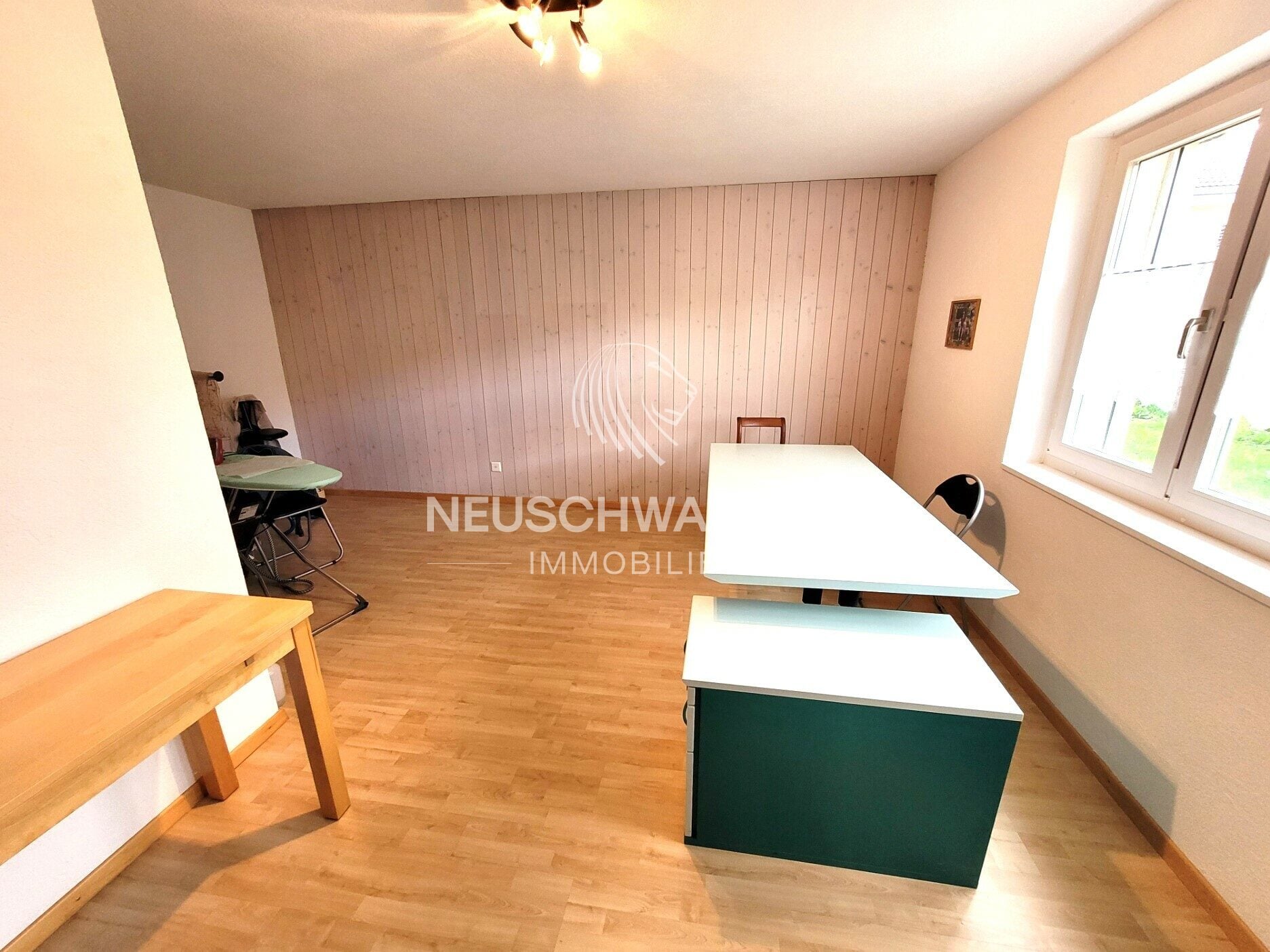 À louer à Rossemaison local de 2 pièces et 34 m² - photo 2