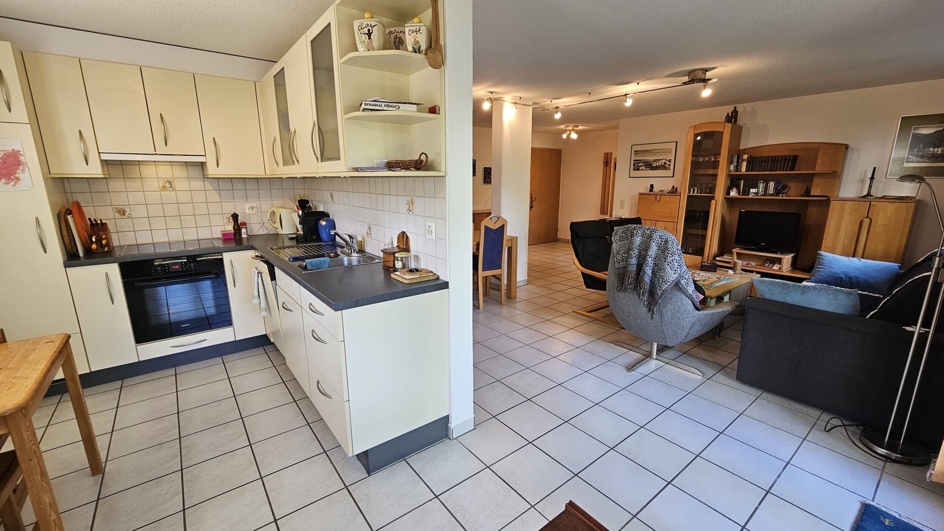 À louer à Soyhières appartement de 2.5 pièces au rez-de-jardin - photo 2