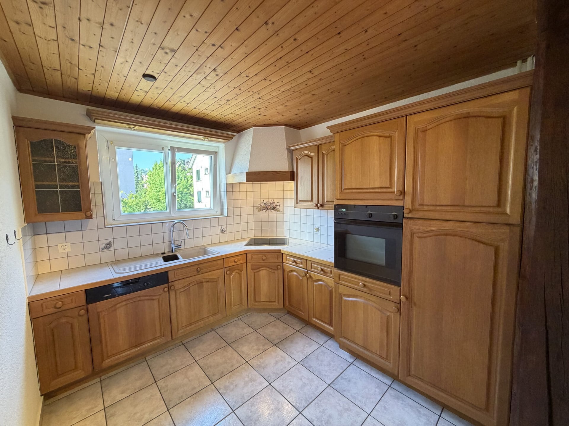 À louer à Delémont appartement de 3.5 pièces au 1er étage - photo 2