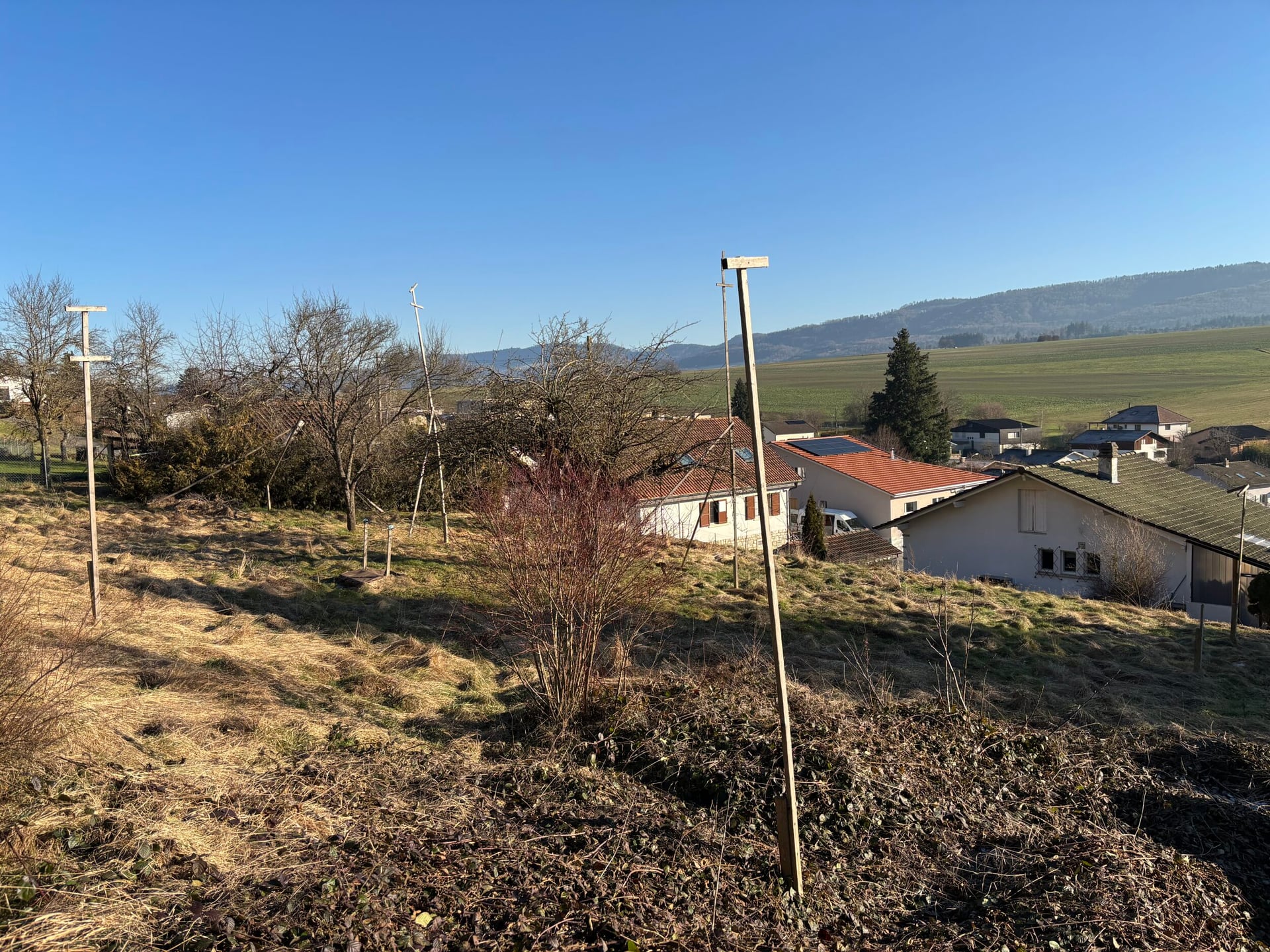 Terrain de 1'560 m2 à vendre dans le village de Fontenais - photo 3