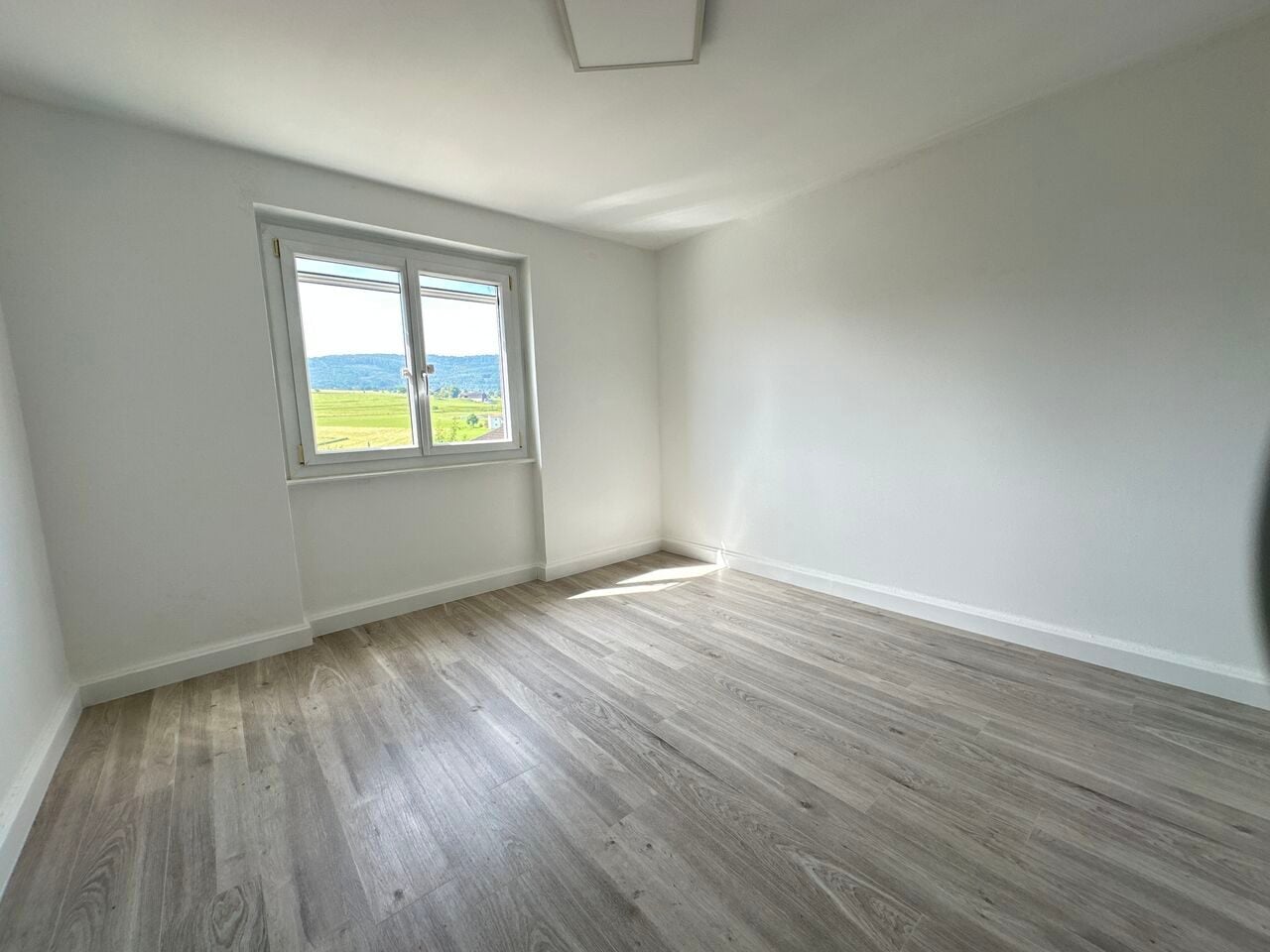 Maison familiale de 9 pièces à vendre à Fontenais - photo 4