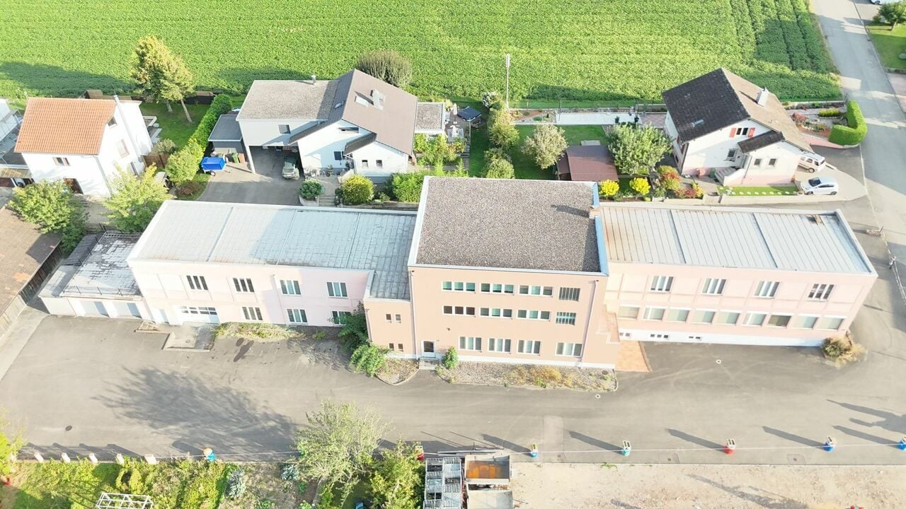 Usine avec 2 appartements à vendre à Courfaivre - photo 3