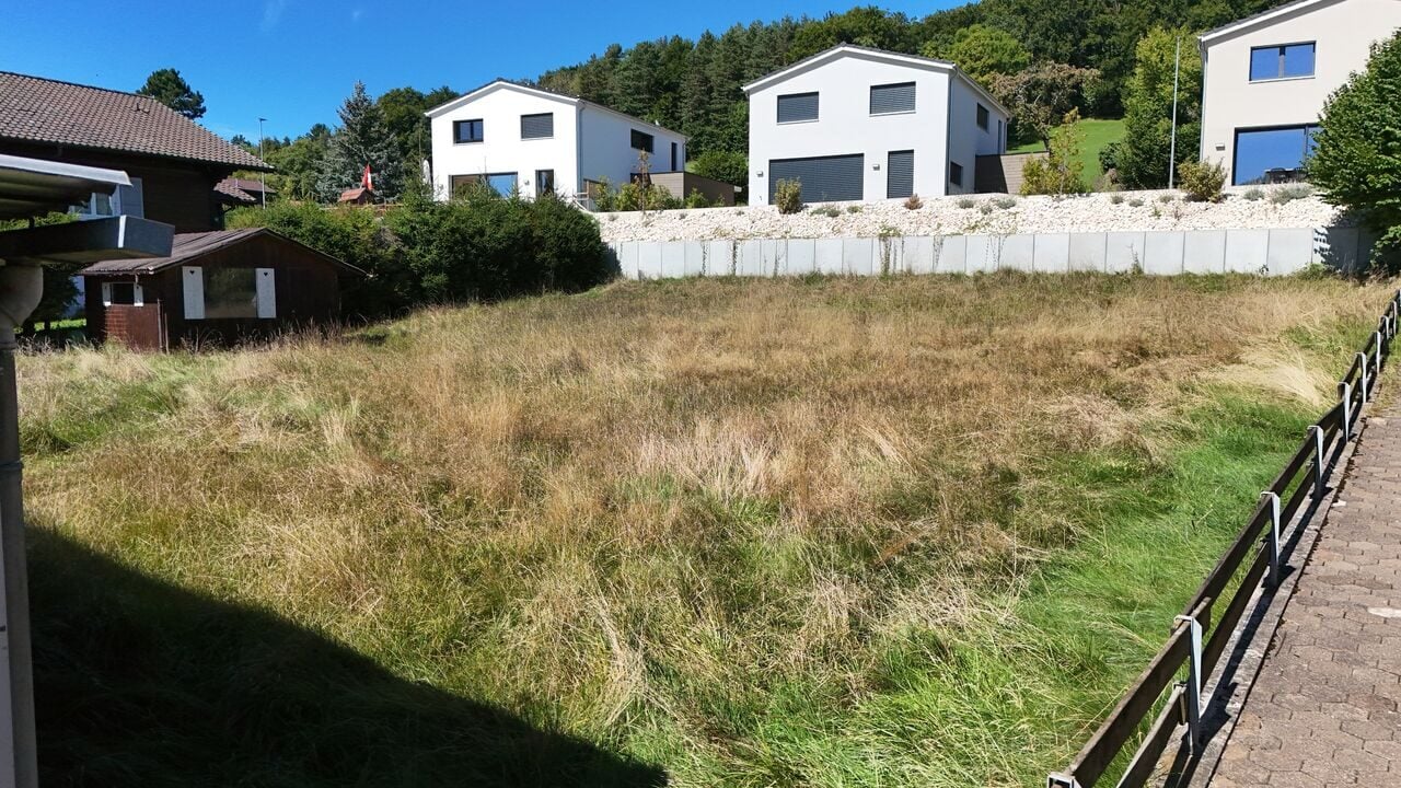 Dans la village de Movelier terrain de 682 m2 en HA à vendre - photo 4