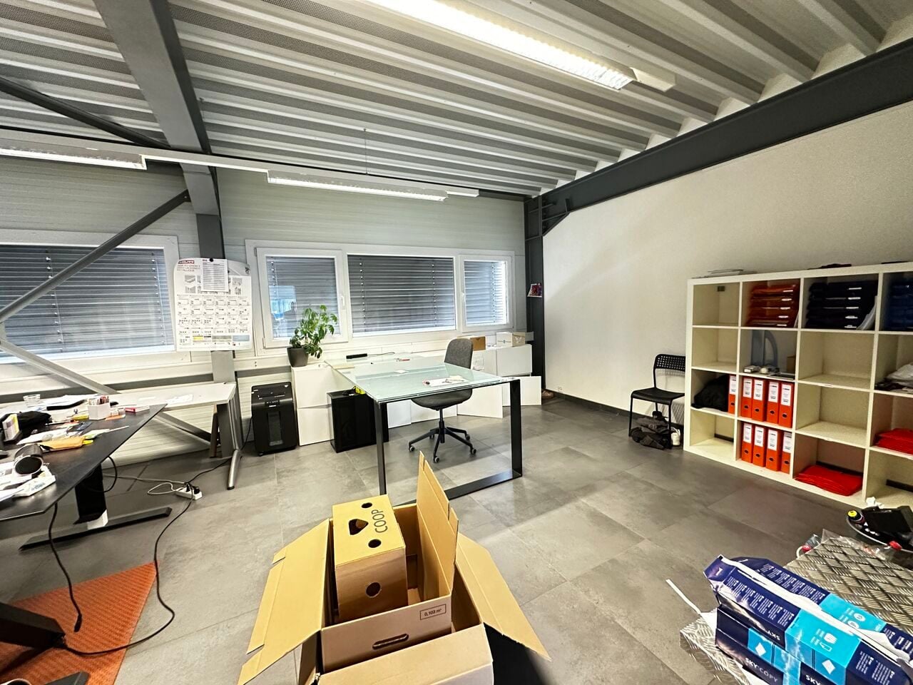 À vendre immeuble avec ateliers et bureaux à Delémont - photo 5