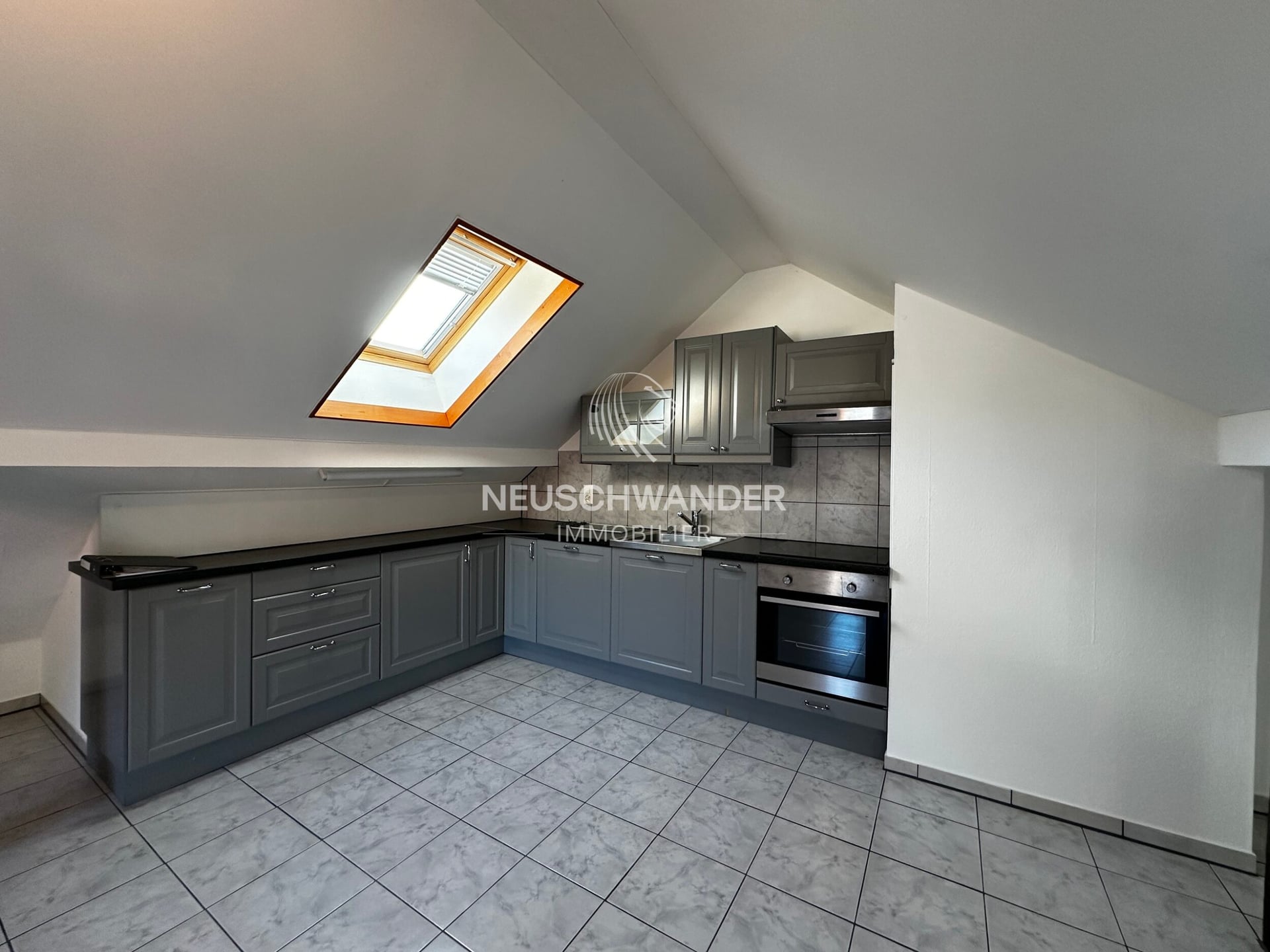 À vendre maison locative avec 3 appartements à Soyhières - photo 3