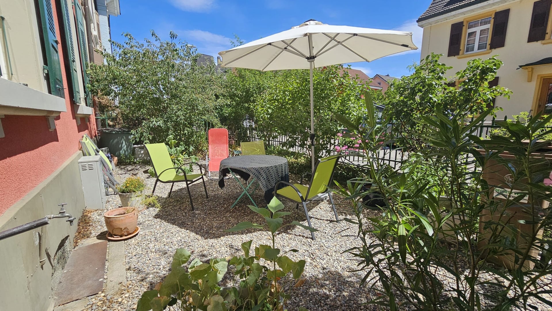 À vendre à Delémont maison de 3 appartements avec terrasse et jardin - photo 3