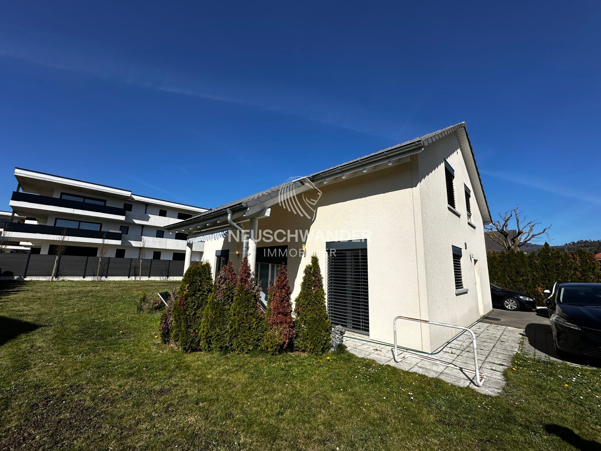 Maison familiale de 5.5 pièces à vendre à Bassecourt - photo 2