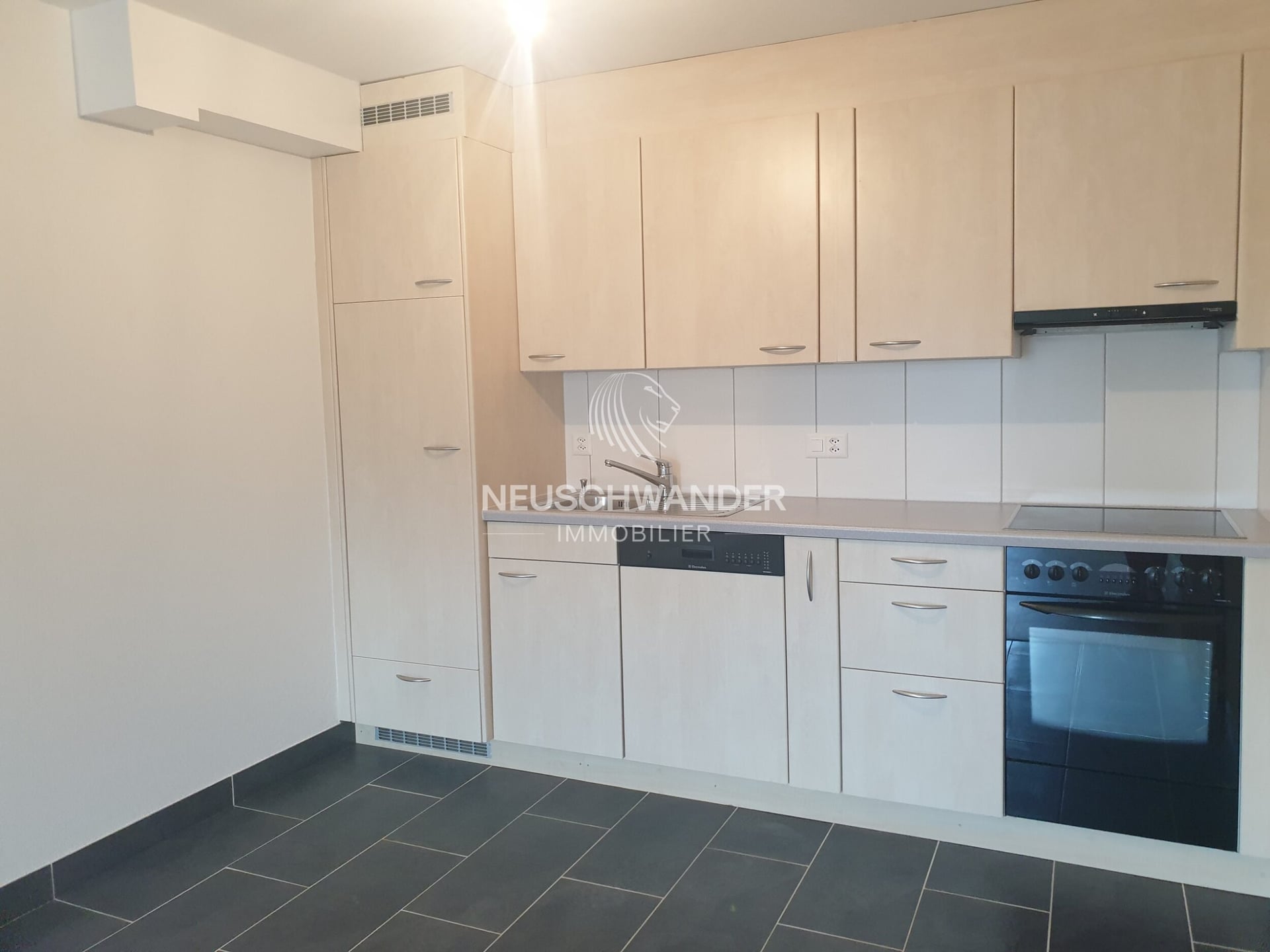 Immeuble de rendement avec 4 appartements et 1 restaurant à Delémont - photo 5