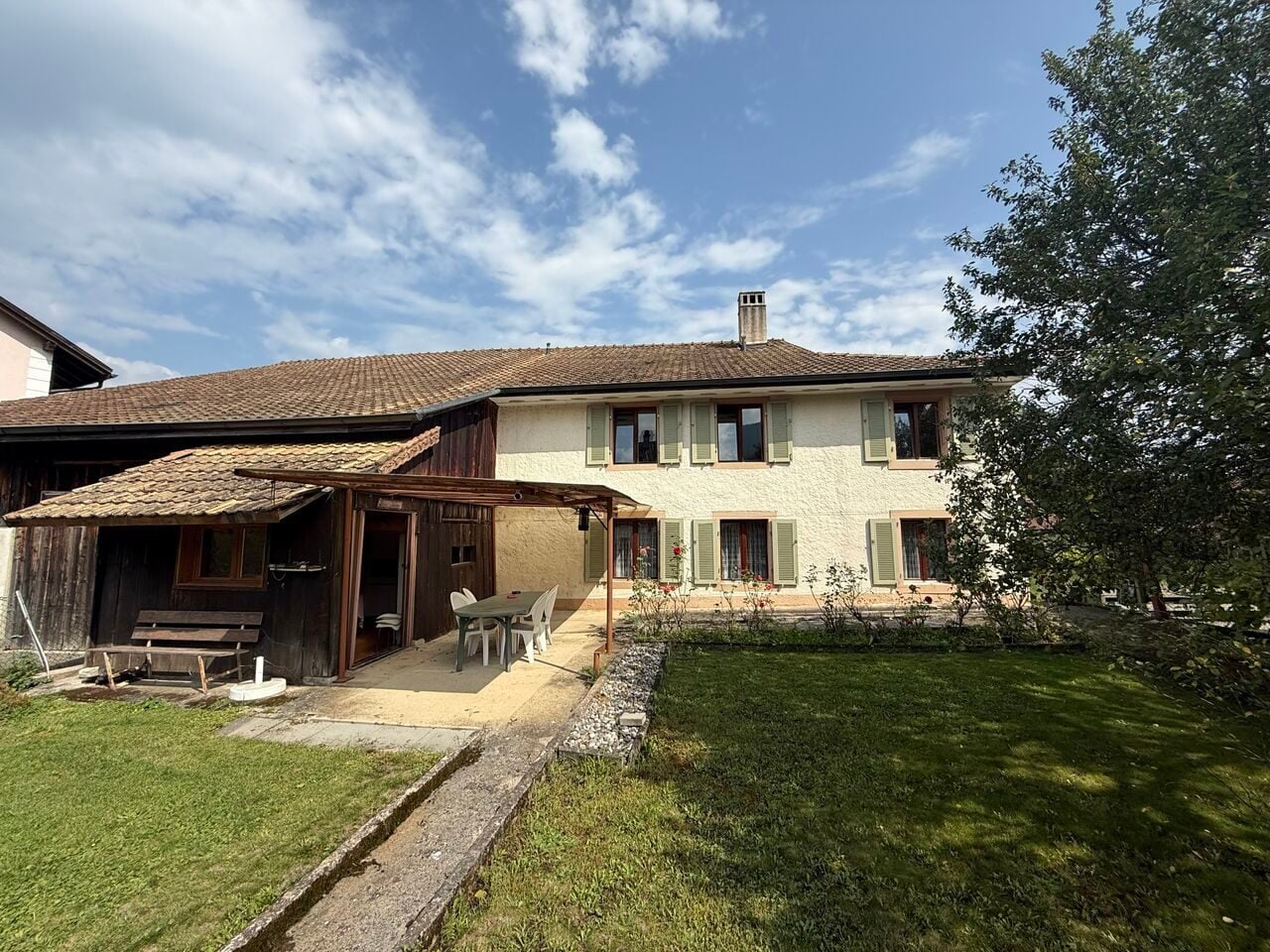 À vendre à Courfaivre maison de 2 logements à rénover - photo 1