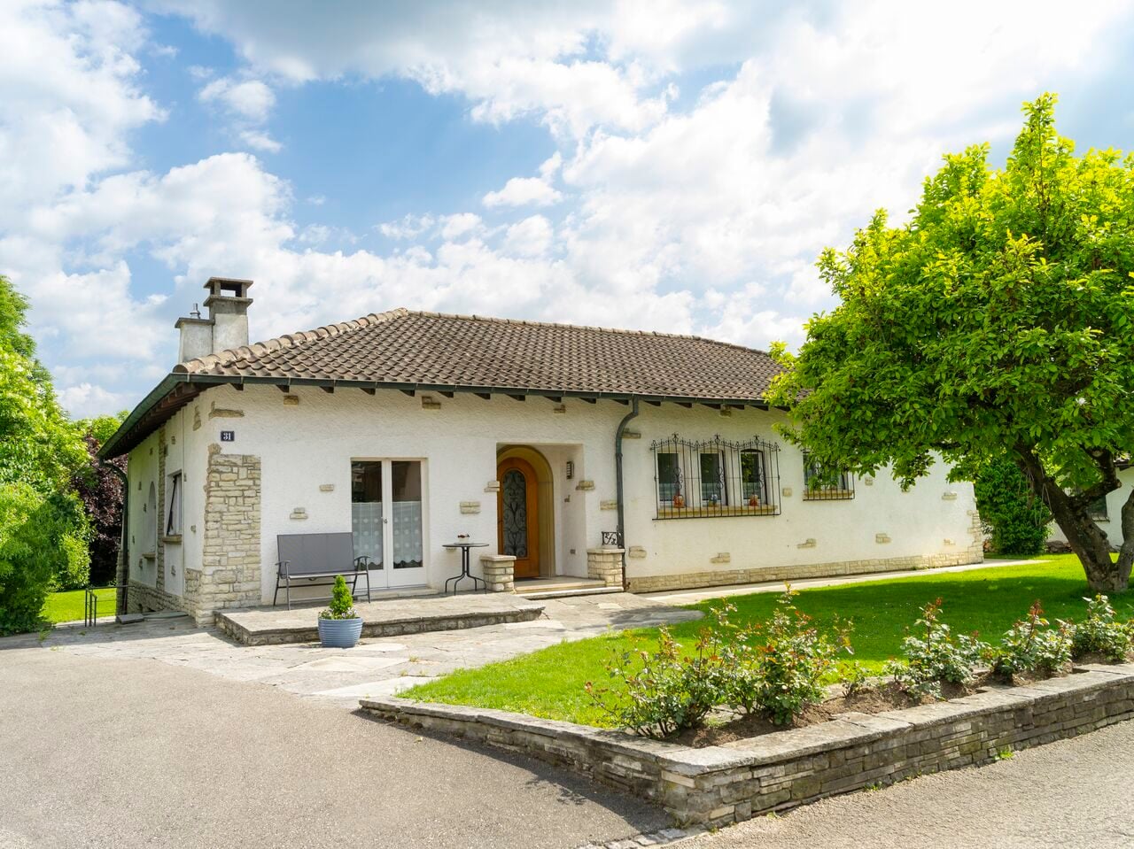 Maison de maître de 5.5 pièces à vendre à Delémont - photo 1