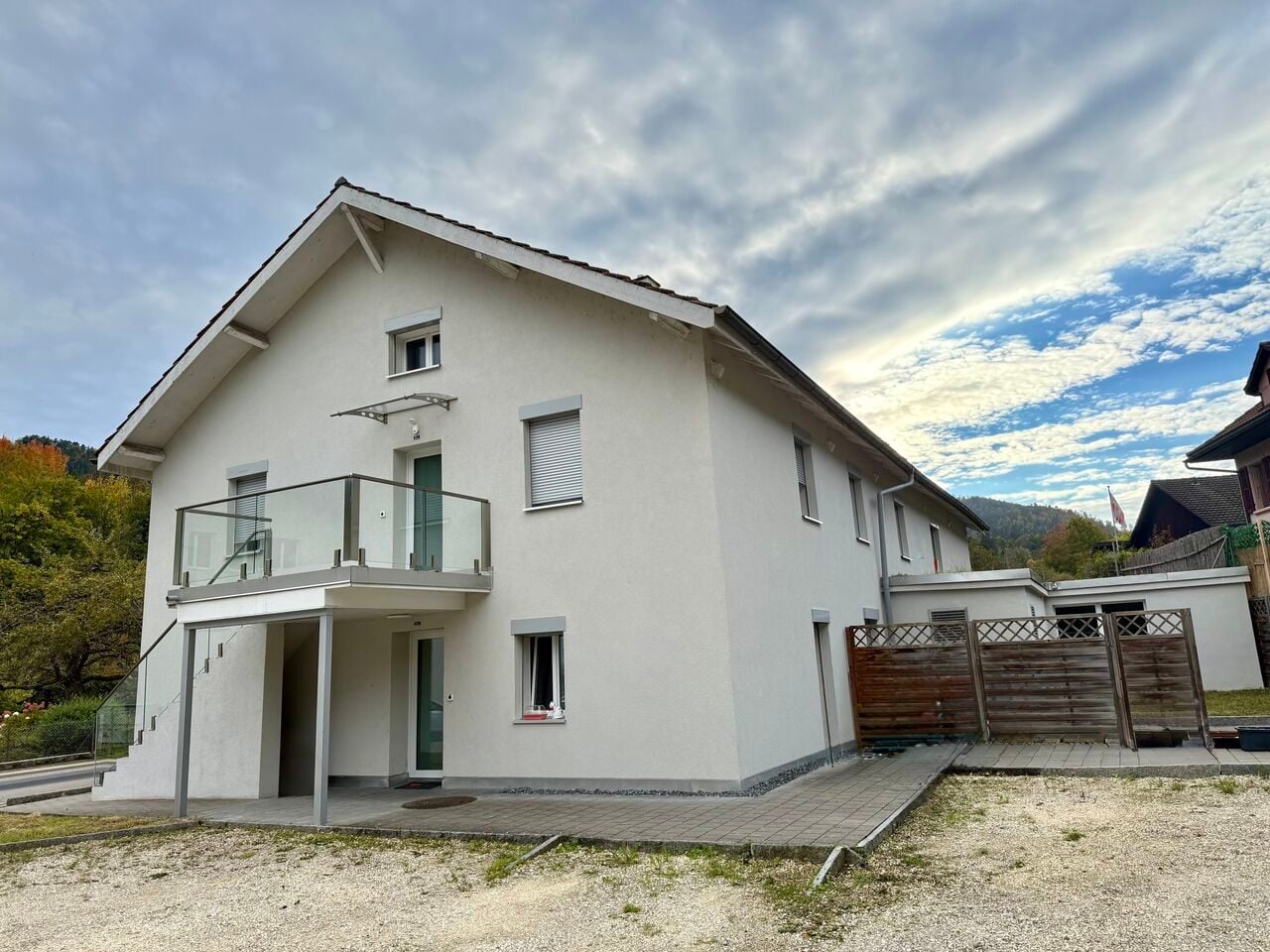 Immeuble de rendement avec 6 appartements à vendre à Moutier - photo 1