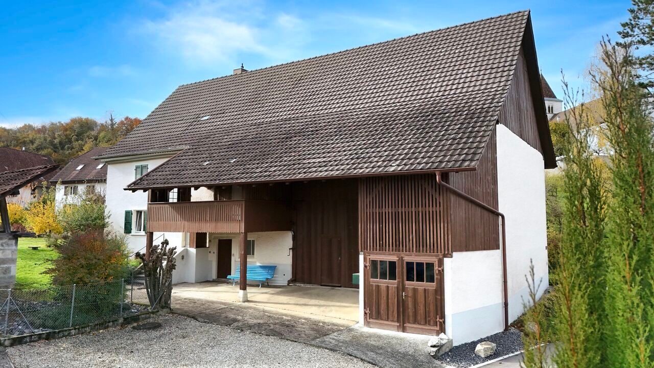Ferme rénovée de 4.5 pièces à Coeuve en Ajoie avec grand jardin - photo 1