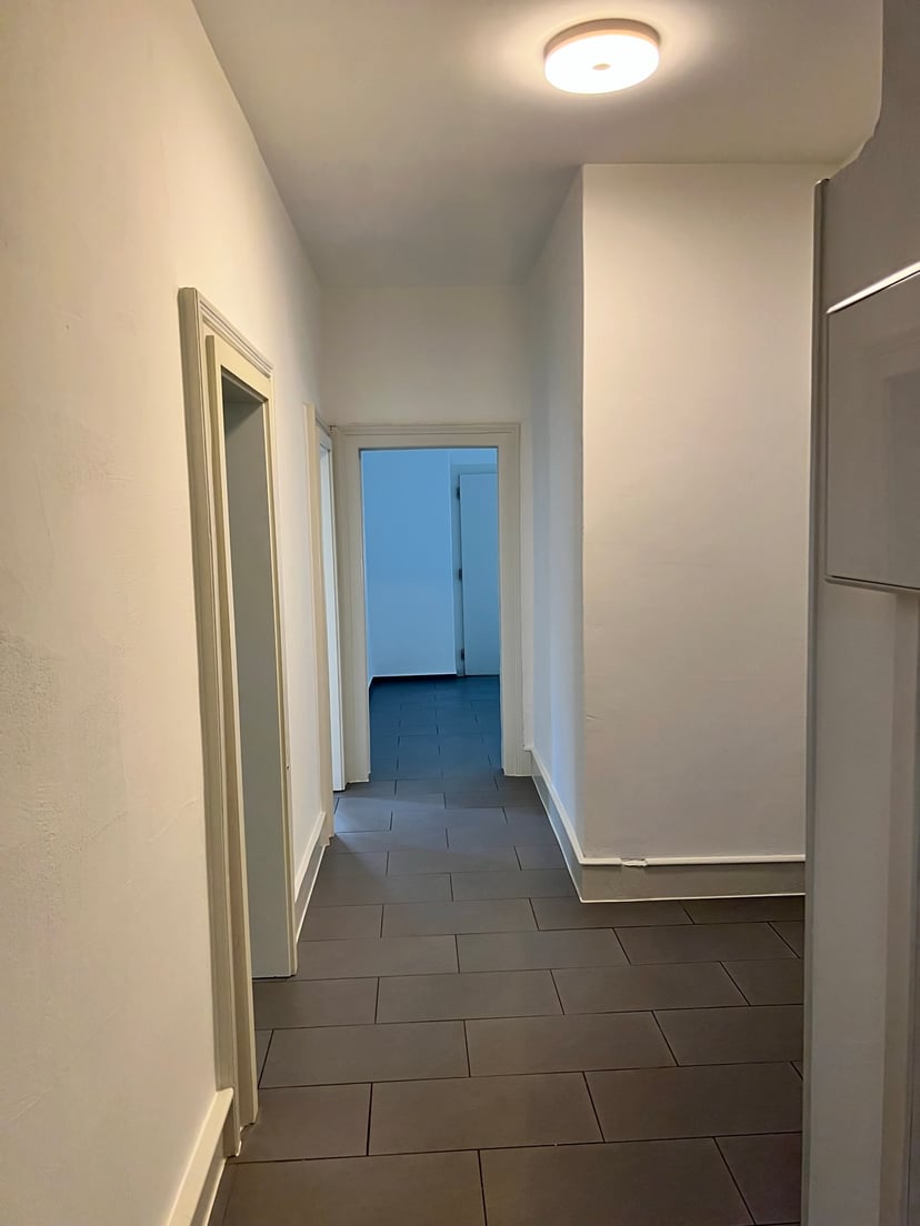 Appartement de 3 pièces au rez-de-chaussée - photo 4