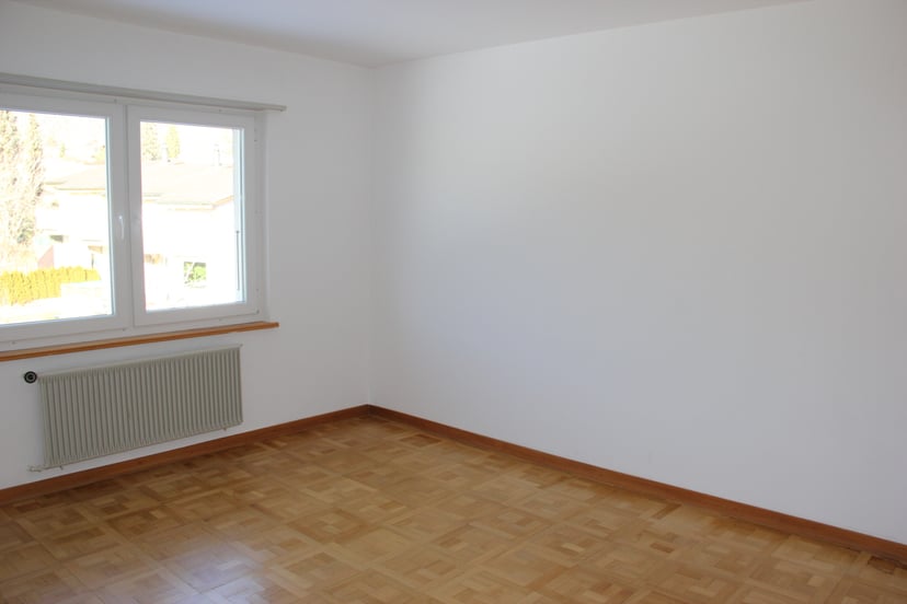Idéalement situé dans les hauts du village, appartements de 4,5 pièces - photo 2