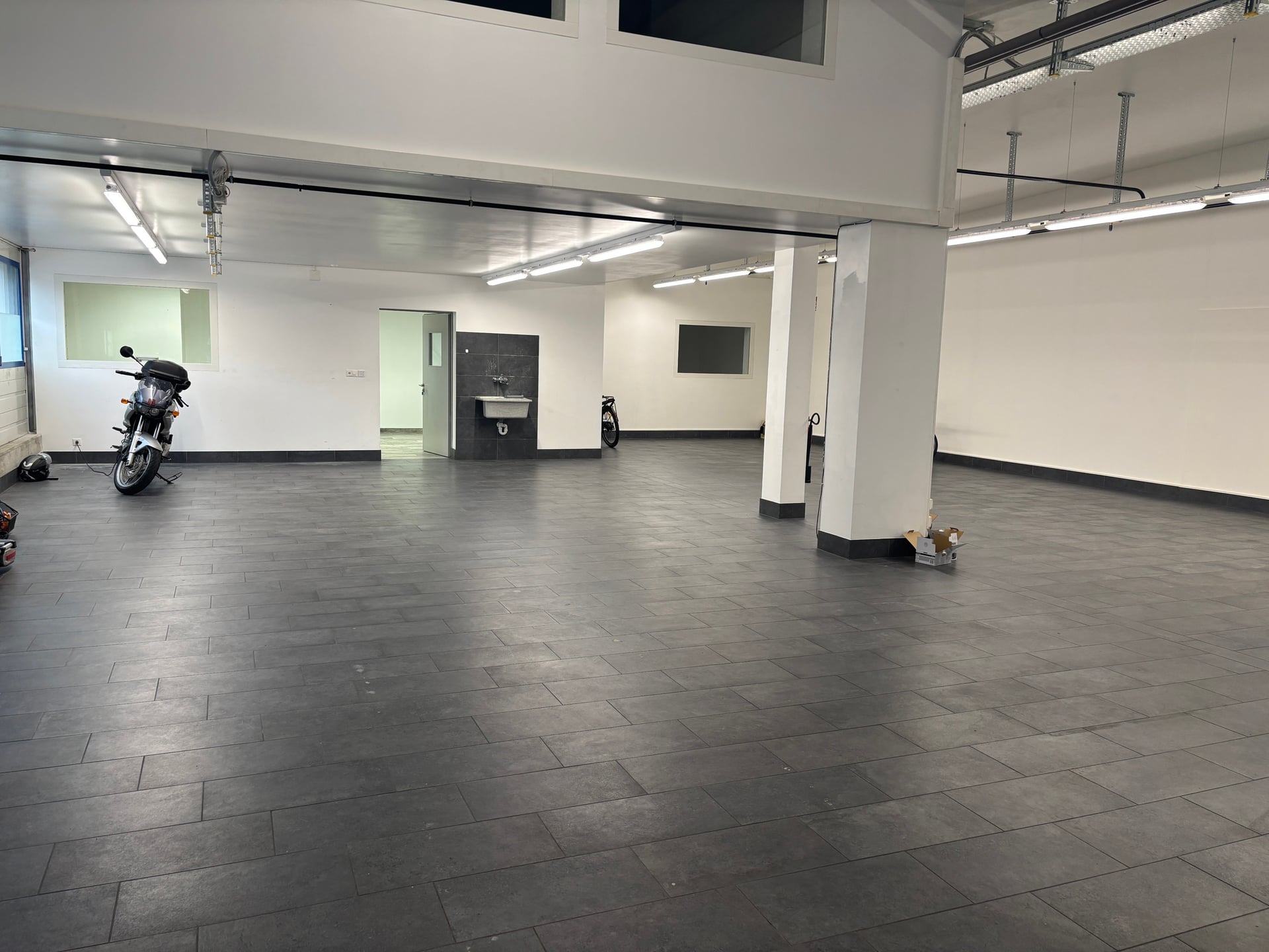 Surface industrielle et bureaux - photo 5