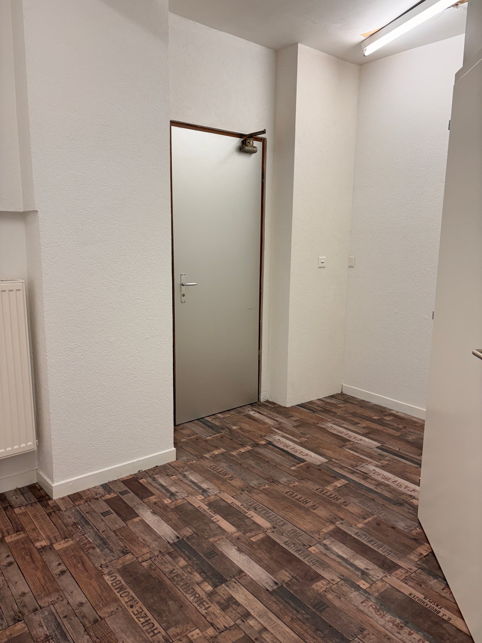 Local pour commerces ou bureaux en plein centre - photo 5