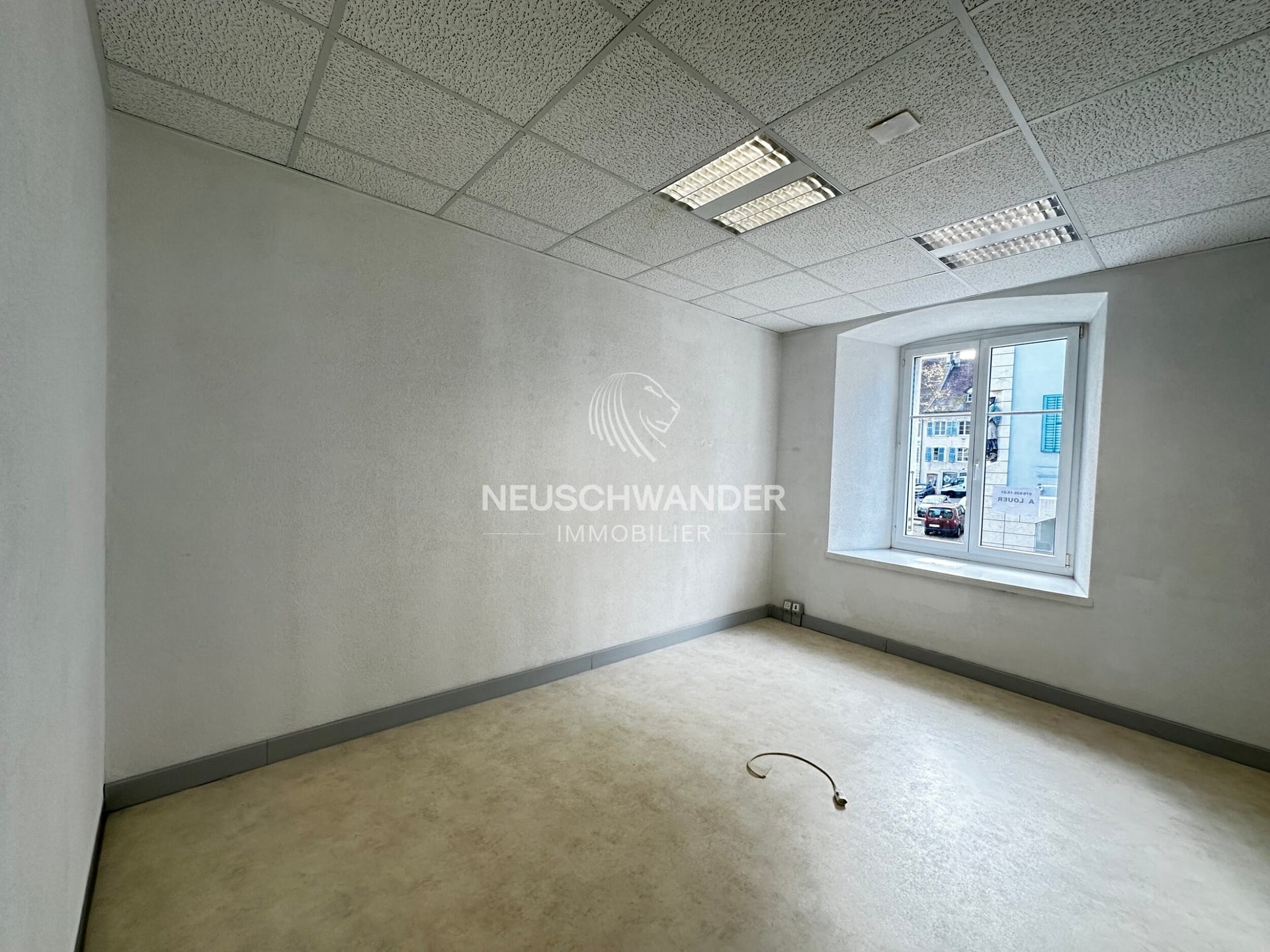 Local moderne de 5.5 pièces au 1er étage à louer à Delémont - photo 4