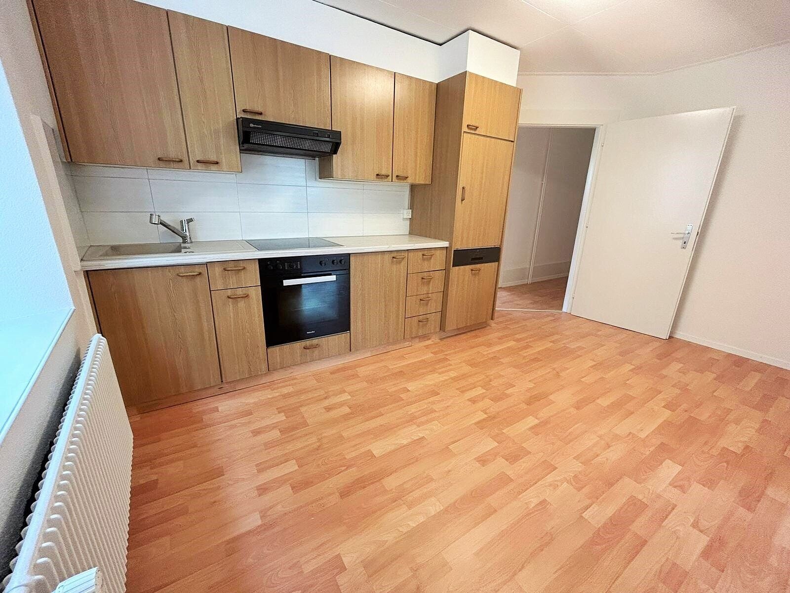 Situé à Malleray appartement de 3.5 pièces au 1er étage à louer - photo 1