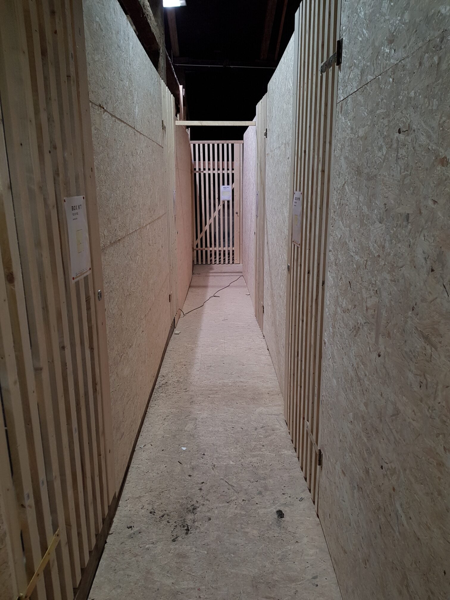 Plusieurs box / garde-meubles de 6.83 à 52.93 m2 dès CHF 80 à Movelier - photo 2