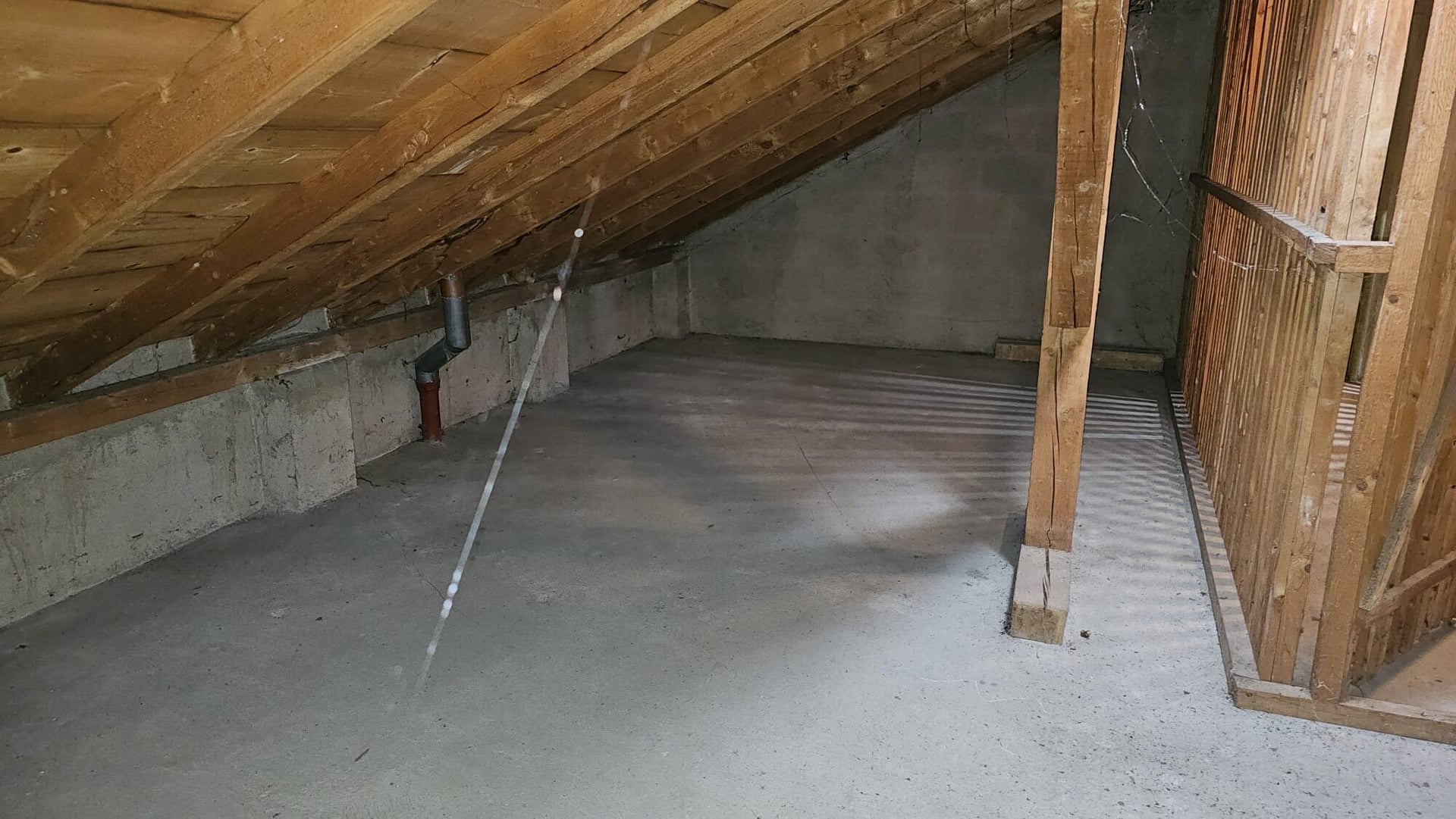 Galetas/Garde-meubles de 14.5 m2 à 28.5 m2 à Delémont - photo 2