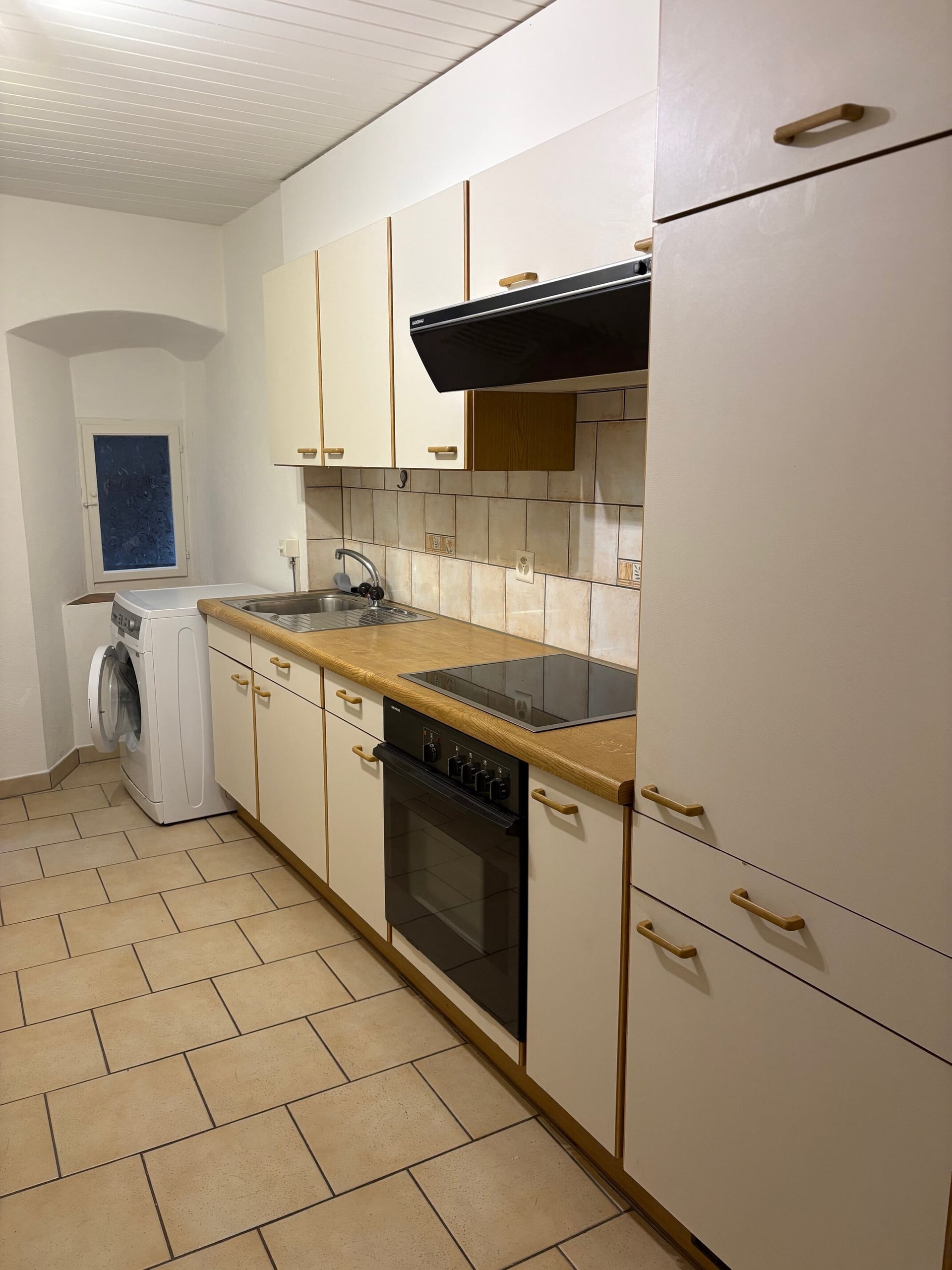 Appartement de 2.5 pièces au 2ème étage à louer à Porrentruy - photo 1