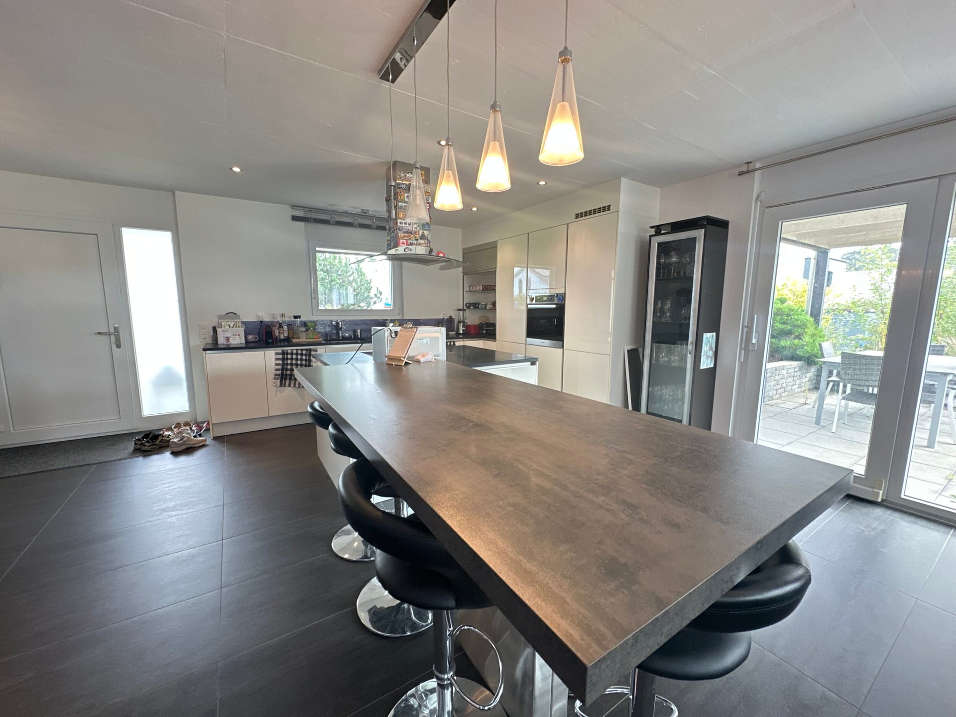 Villa moderne 5.5 pièces située dans une rue en impasse à Courtedoux - photo 3