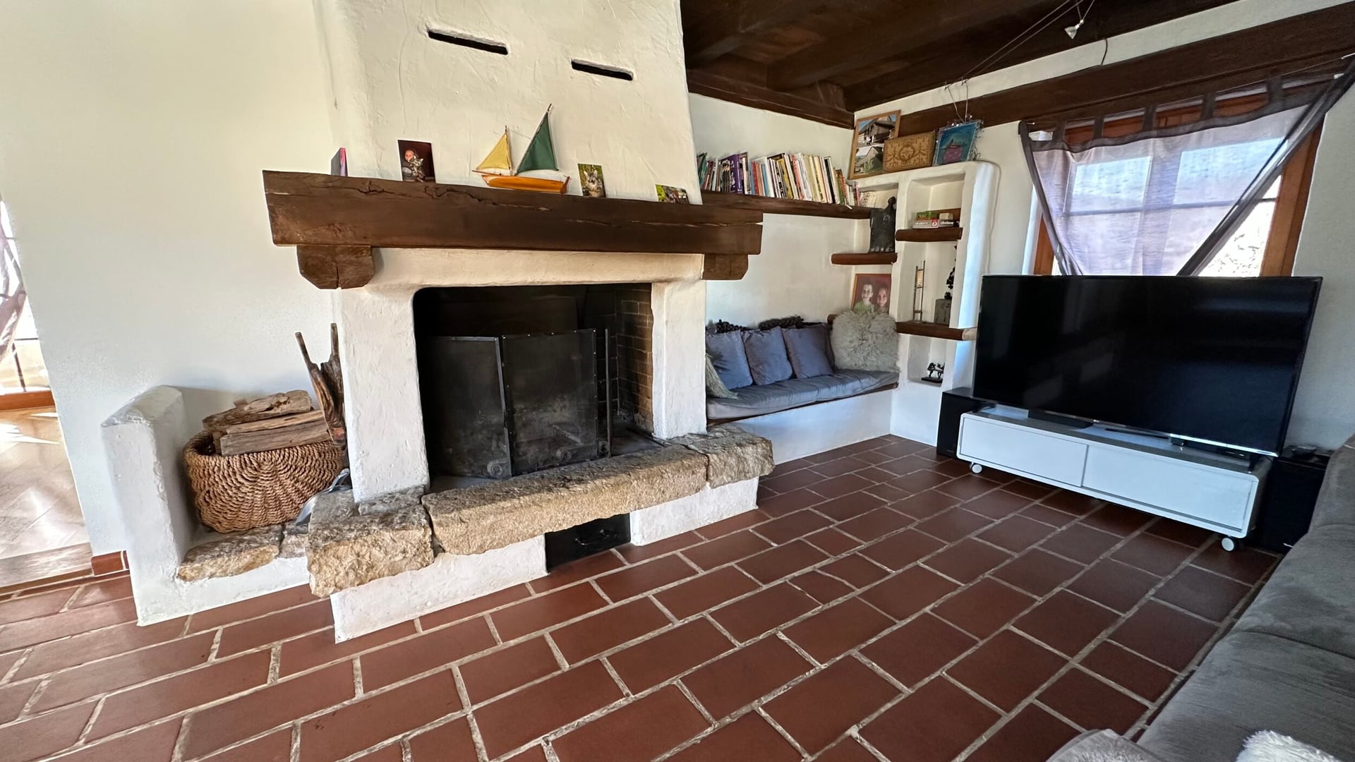 Maison de 9,5 pièces à vendre dans le village de Courtételle - photo 3