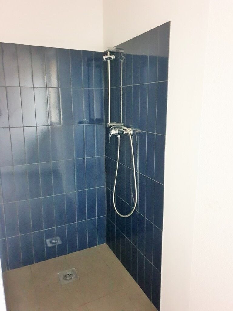 À vendre maison locative de 2 logements et 1 local commercial à Asuel - photo 4