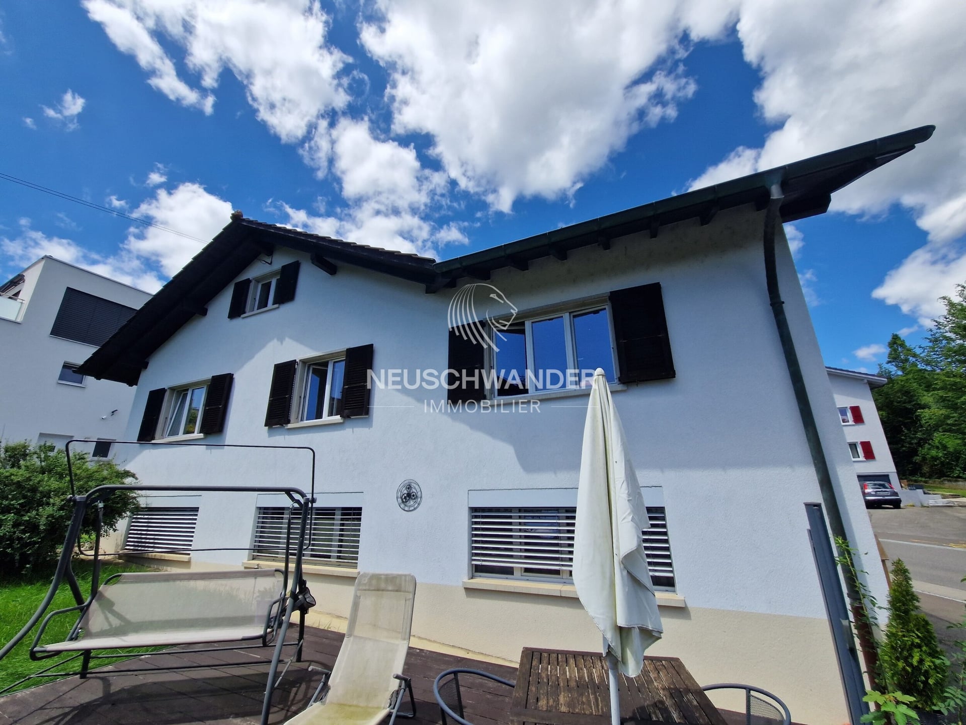 À Delémont maison locative de 2 appartements à vendre - photo 1