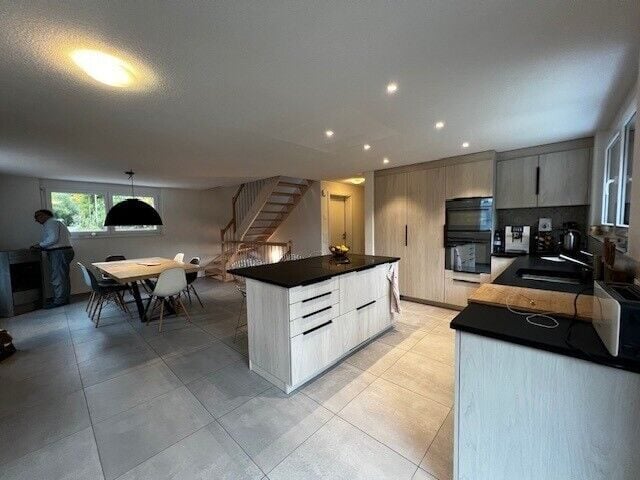 Charmante maison villageoise rénovée de 5.5 pièces à Soyhières - photo 2