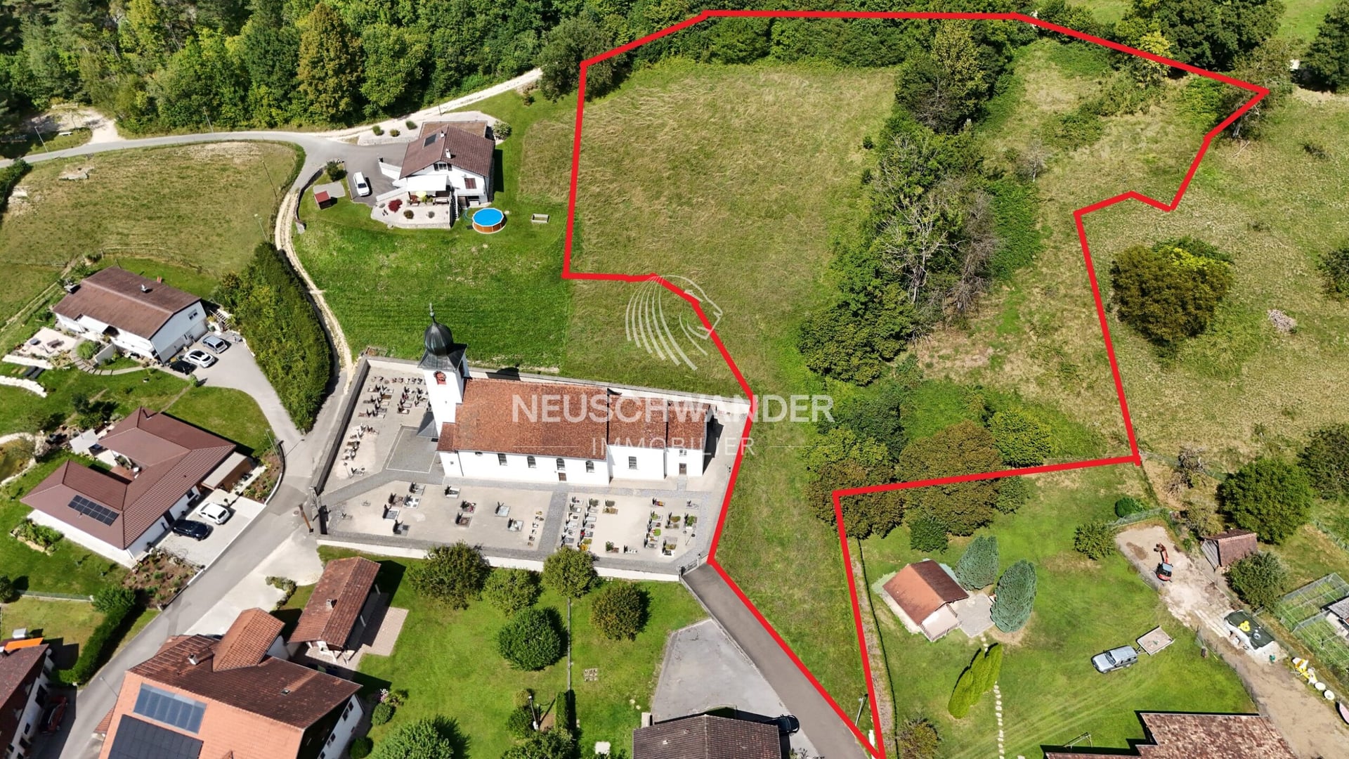 Terrain à bâtir de 6'062 m2 situé dans le village de Vermes - photo 1