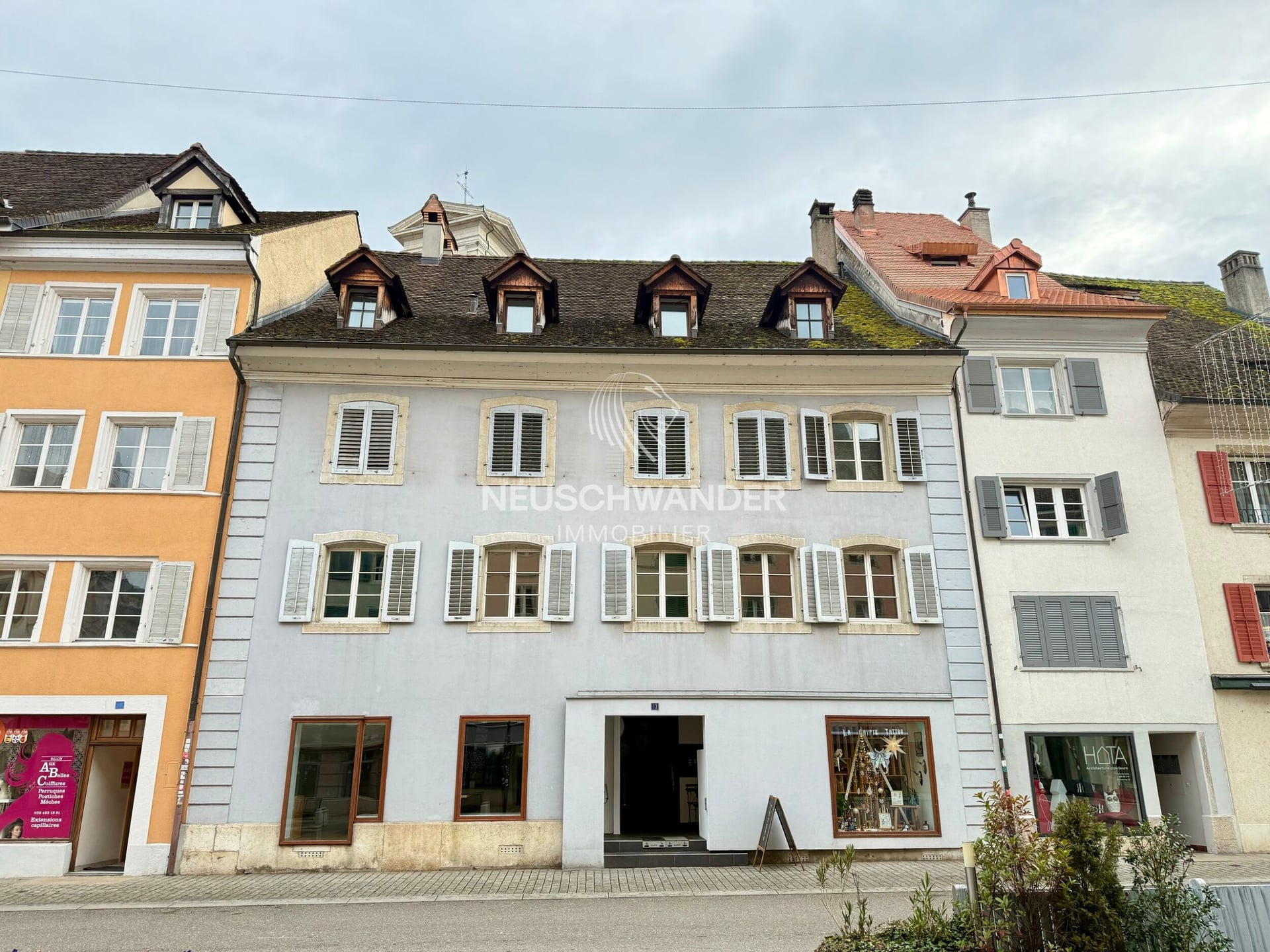 À vendre à Delémont immeuble de rendement mixte - photo 1