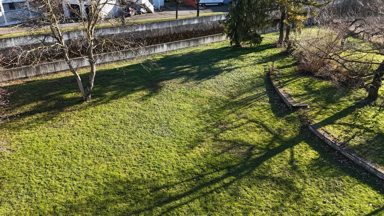 Au centre de Delémont terrain à bâtir de 2'085 m² à vendre en zone MC - photo 3