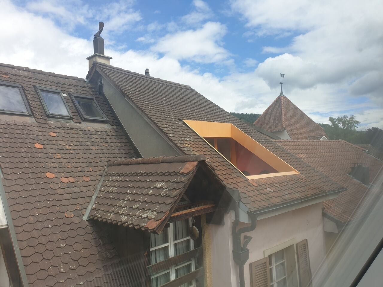 À vendre immeuble de 4 appartements et 1 commerce situé à Delémont - photo 3