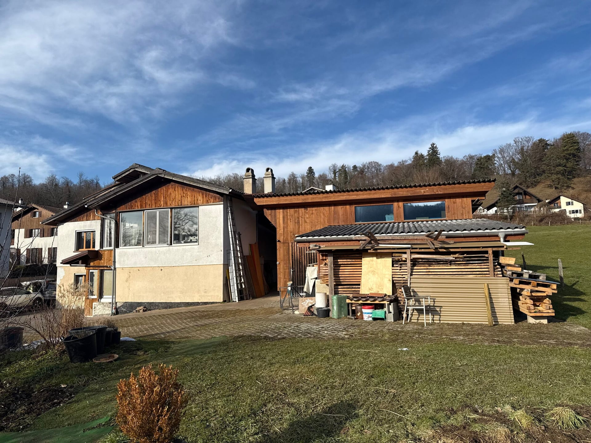 À vendre à Courchapoix maison de 2 appartements et 1 atelier - photo 2