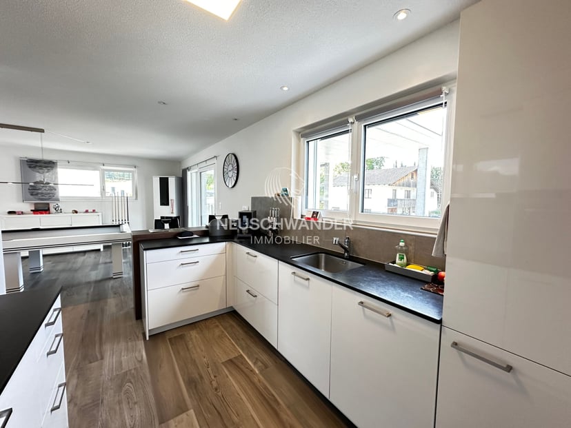 Dans le village de Bassecourt villa avec plusieurs logements à vendre - photo 2