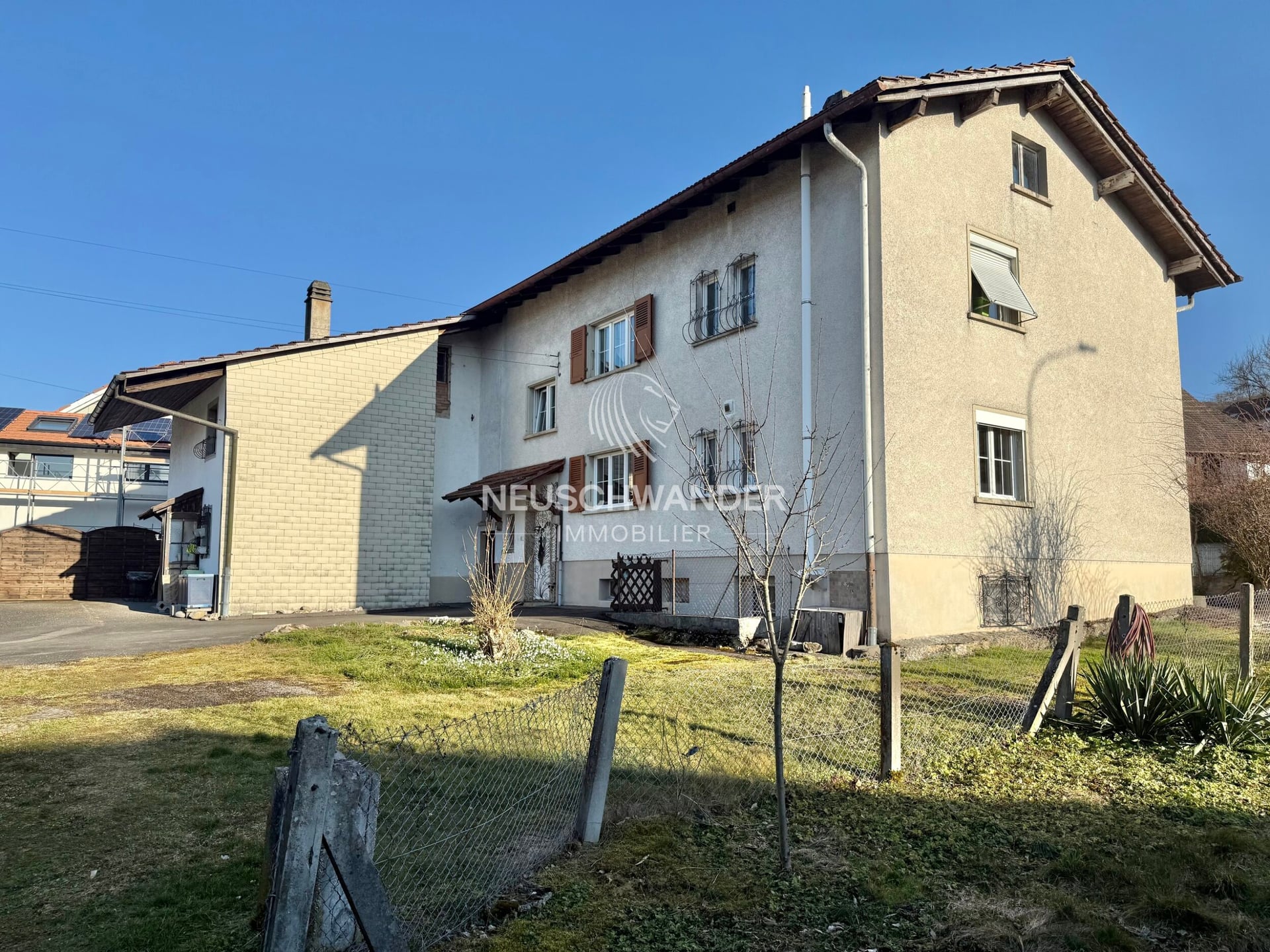 À Courfaivre appartement de 4 pièces au 1er étage à vendre - photo 1