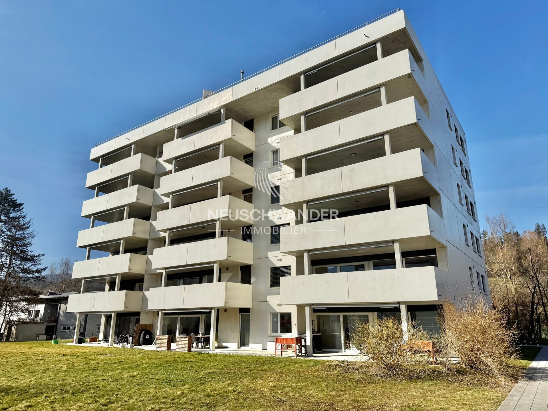 Appartement moderne de 3.5 pièces dans le village de Bassecourt - photo 3