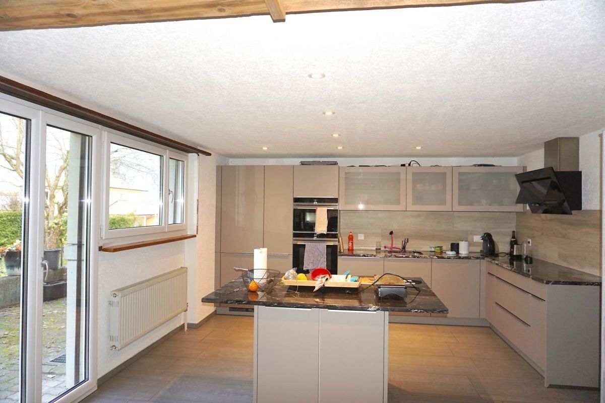 À Bassecourt en vente maison de 8.5 pièces avec 1 atelier - photo 3