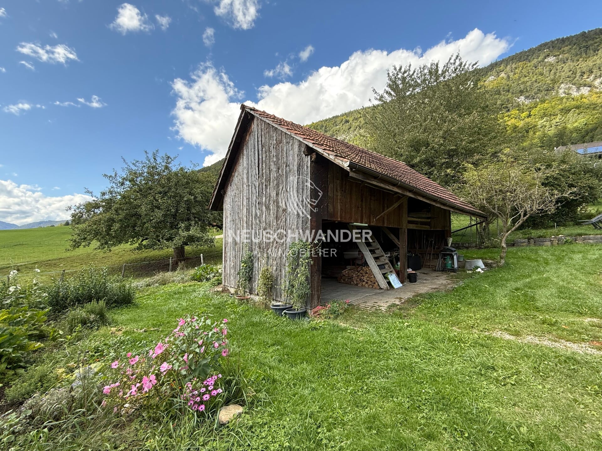 Maison locative de 3 appartements à vendre à Belprahon - photo 5