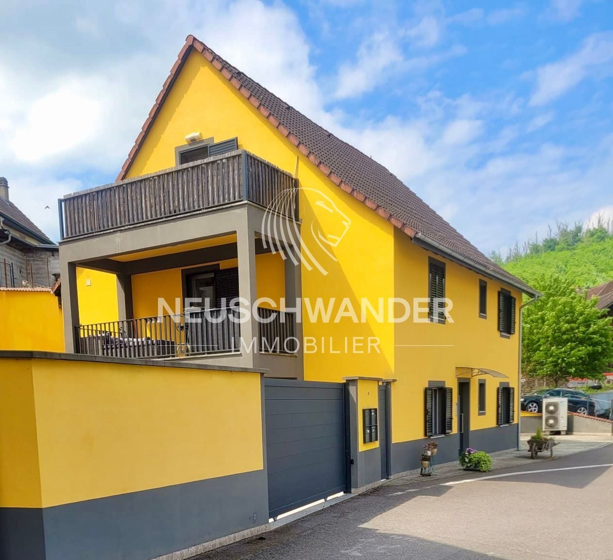 Maison de village rénovée avec 3 appartements à vendre à Courtemaîche - photo 1