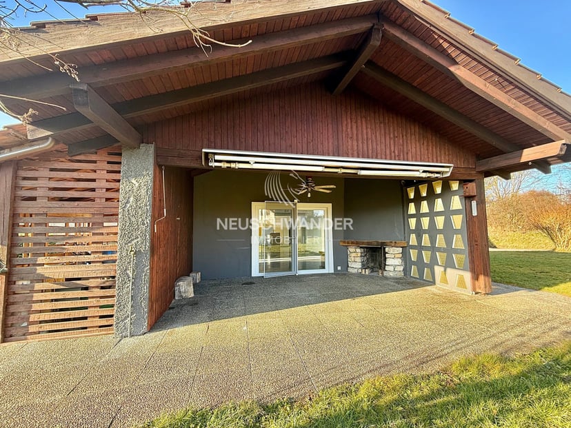 À vendre dans le village de Coeuve charmante maison de 6 pièces - photo 2