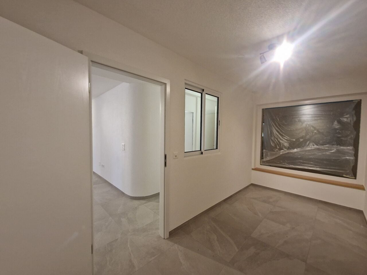 Appartement entièrement rénové de 3.5 pièces à Alle - photo 4