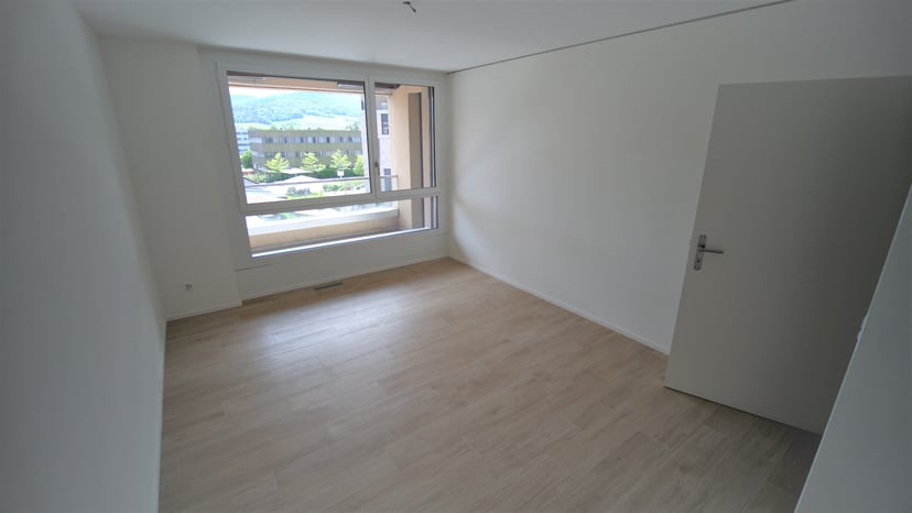 Appartement 2.5 pièces lumineux - Delémont - photo 4