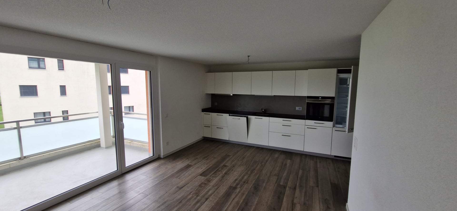 Appartement avec terrasse de 2.5 pièces à Saignelégier – Moderne et lumineux  - photo 2